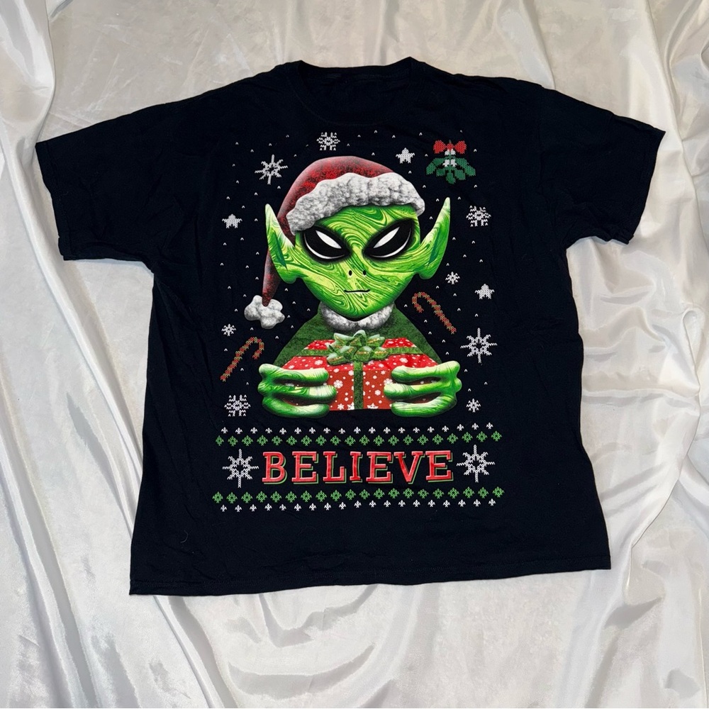 Alien‎ Lovers Christmas s/s Black T-Shirt Men/Unisex  44” Chest Great Gift
